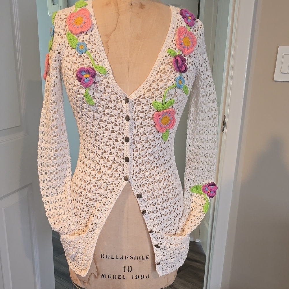 Adorable Betsey Johnson Handcrochet Floral Embroidered White Crochet Sweater